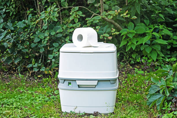 Best Portable toilet rental cost  in Elkhart, IN