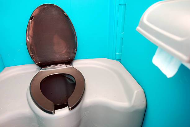 Best Porta potty delivery and setup  in Elkhart, IN